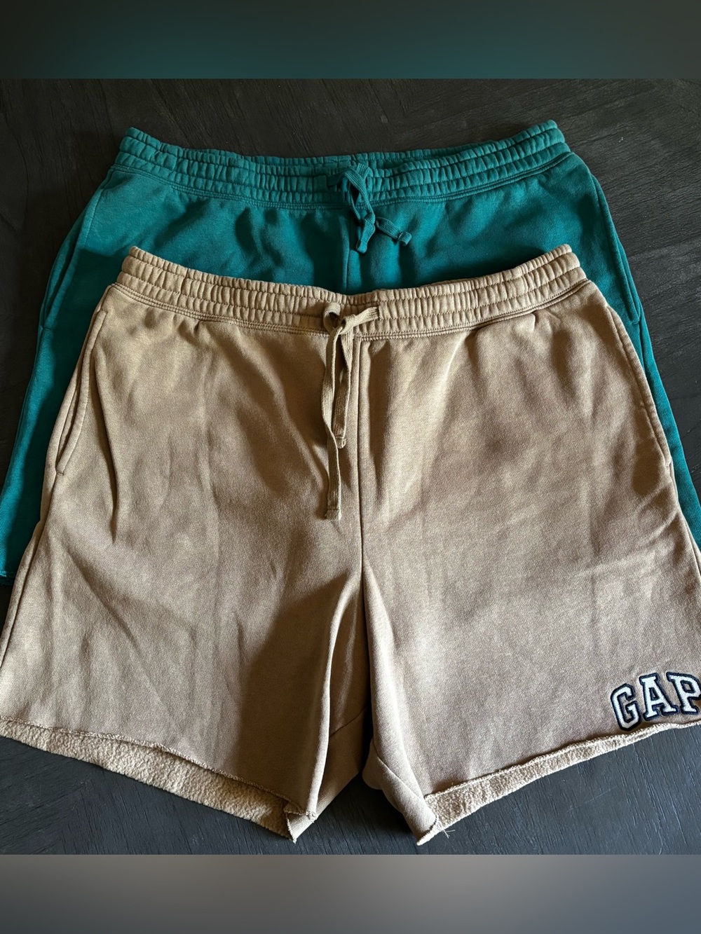 Set of 2 Men's GAP Sweatshorts size Large